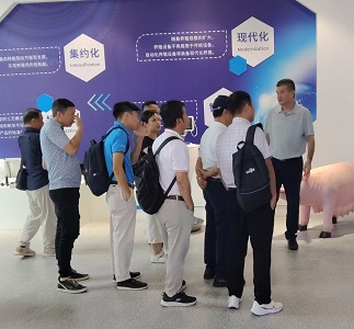 Cliente internacional em visita à fábrica da NanShang (29)
